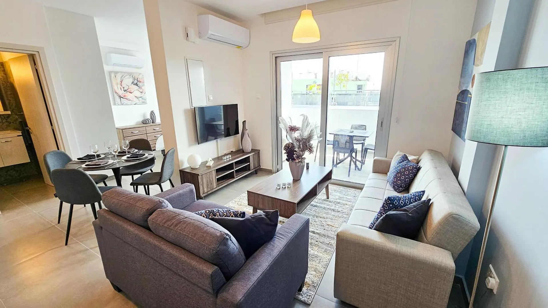 Sealife Citycenter Residences Larnaca Apartment