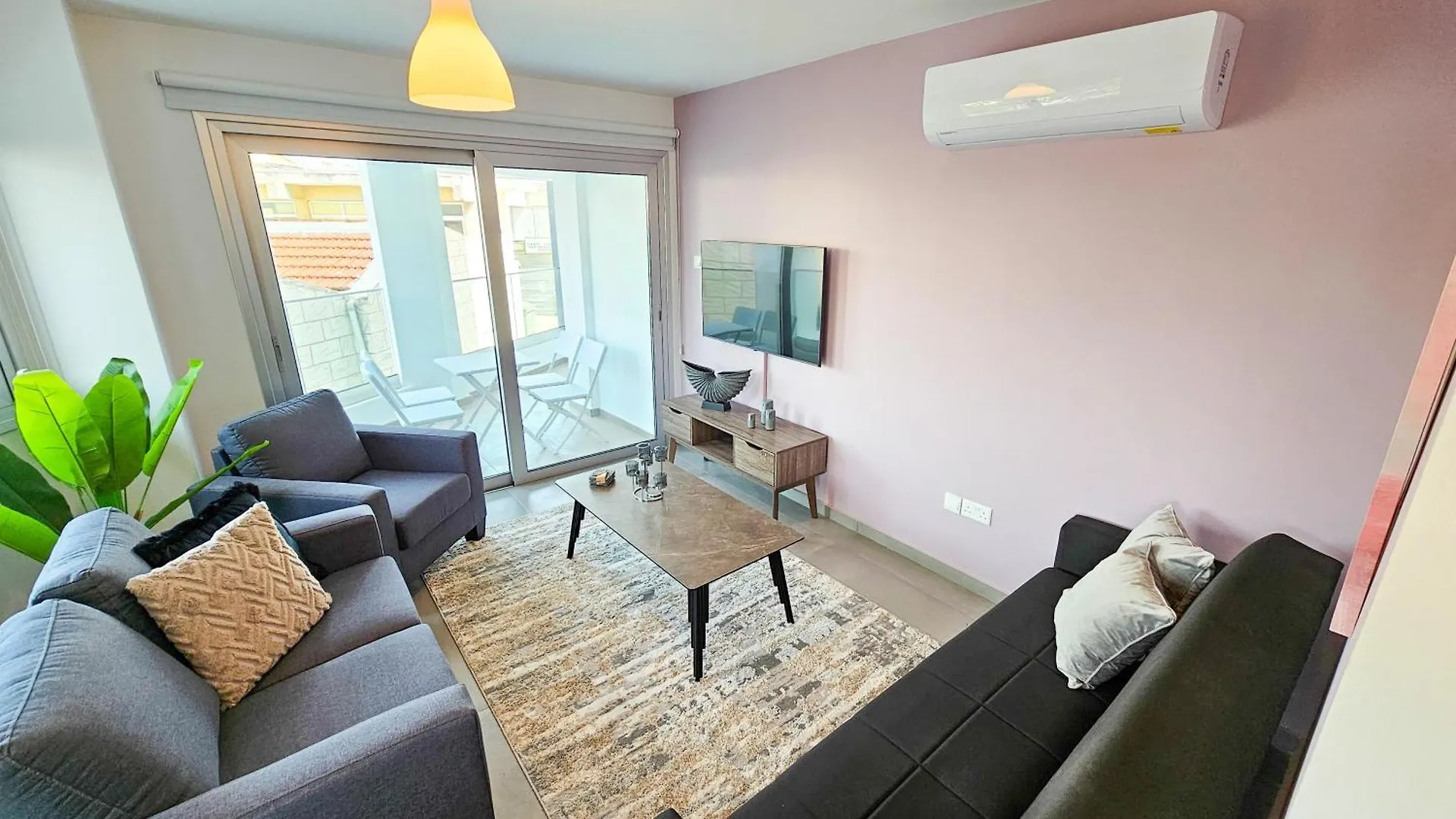 Sealife Citycenter Residences Larnaca Apartment