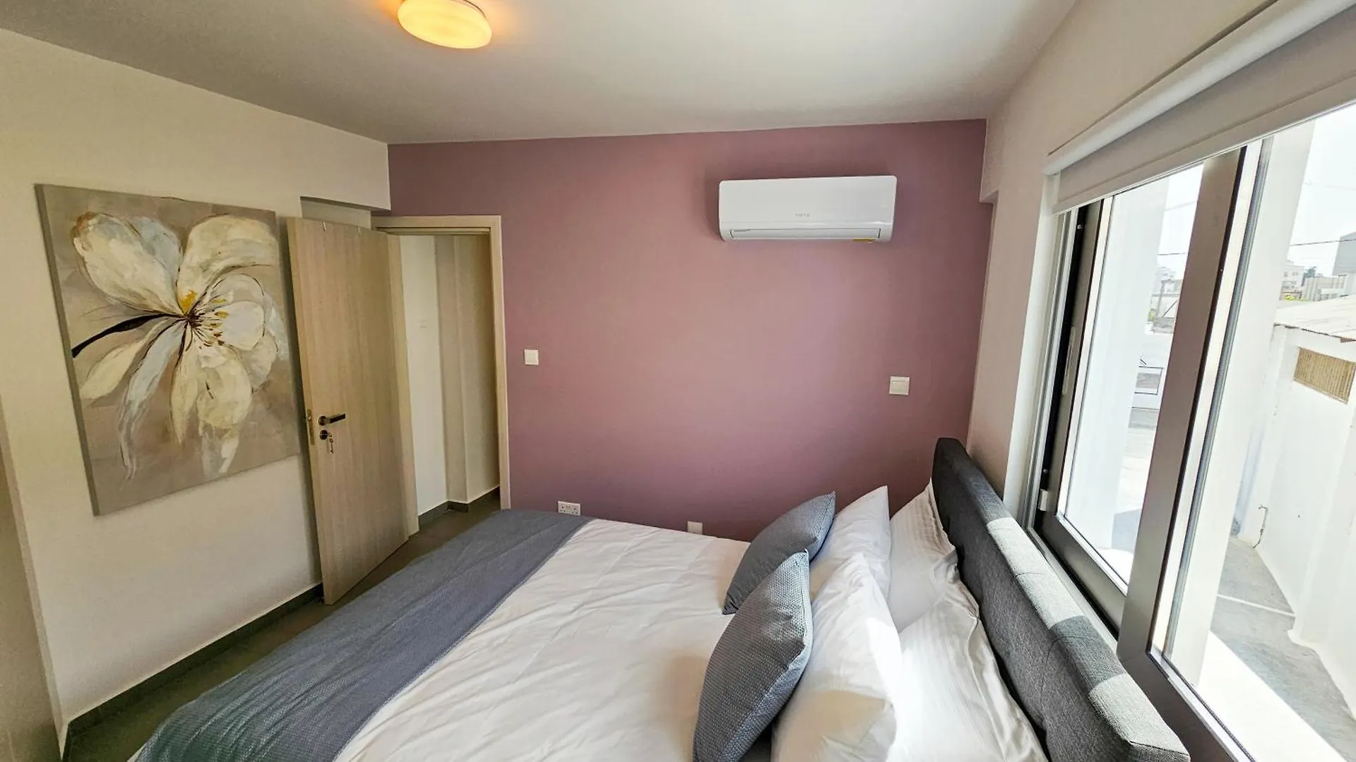 Sealife Citycenter Residences Larnaca Apartment