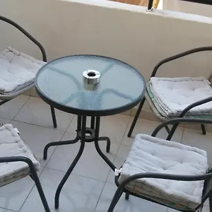 Makenzy 12 Larnaka