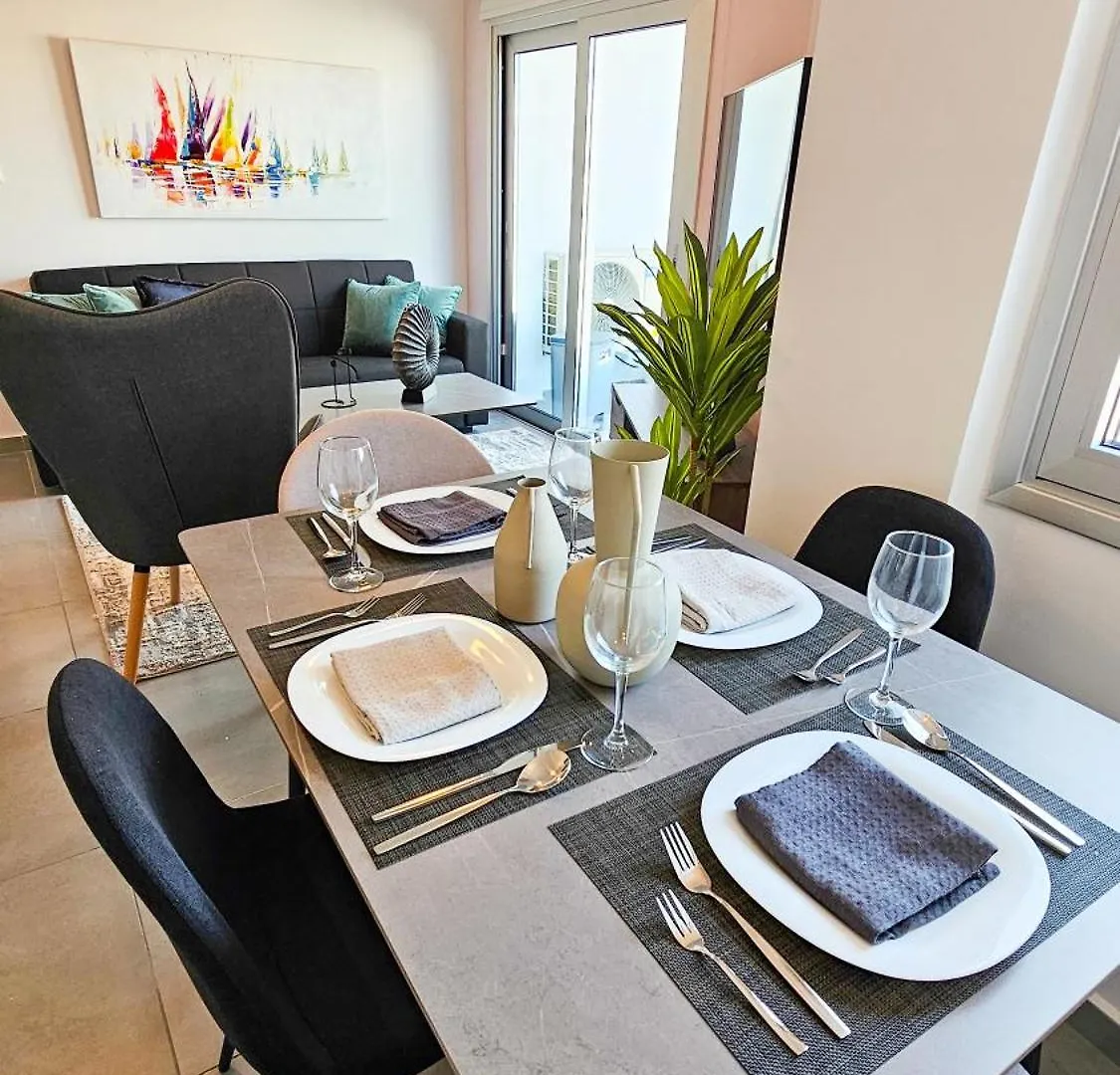 Apartment Sealife Citycenter Residences Larnaca