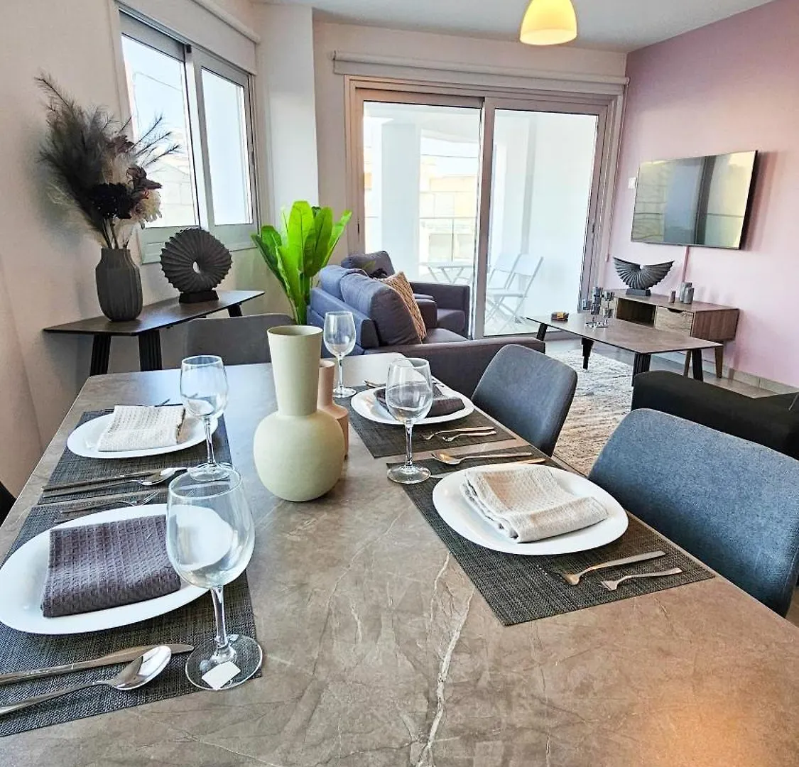 Apartment Sealife Citycenter Residences Larnaca