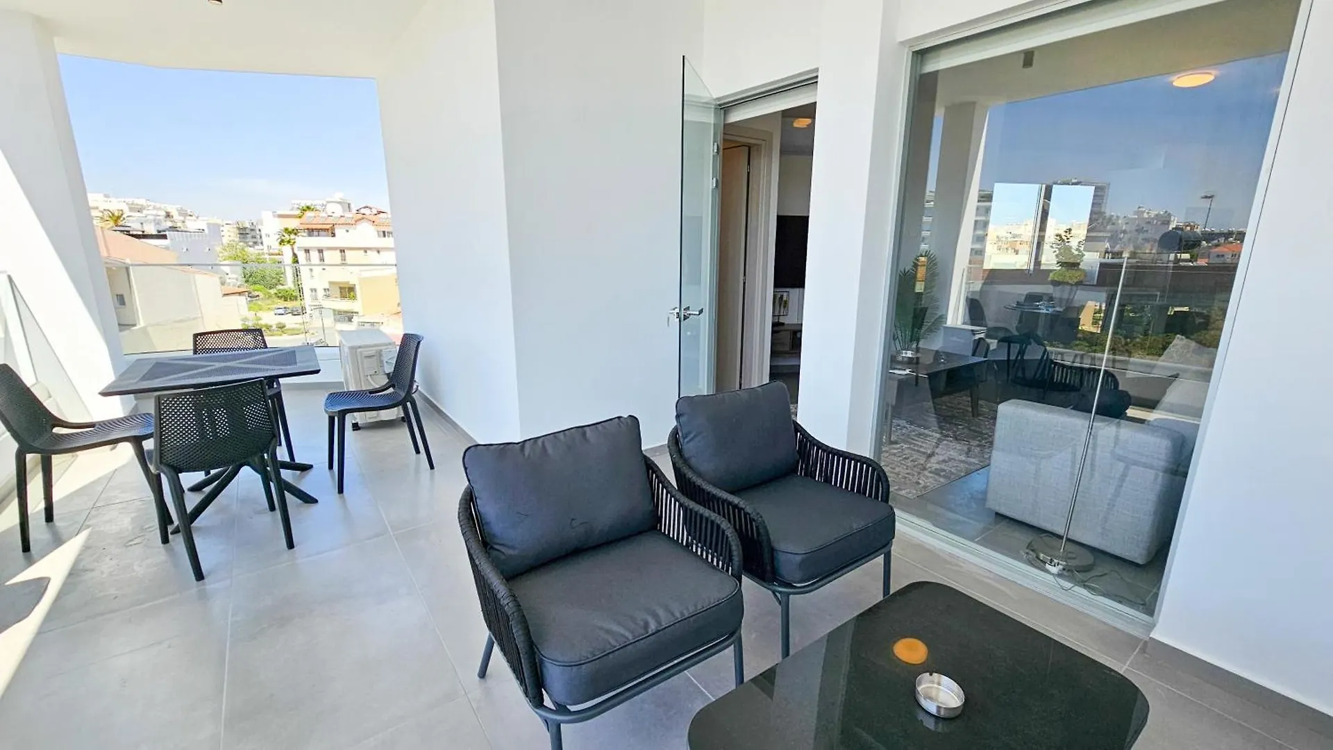 Sealife Citycenter Residences Larnaca Apartment